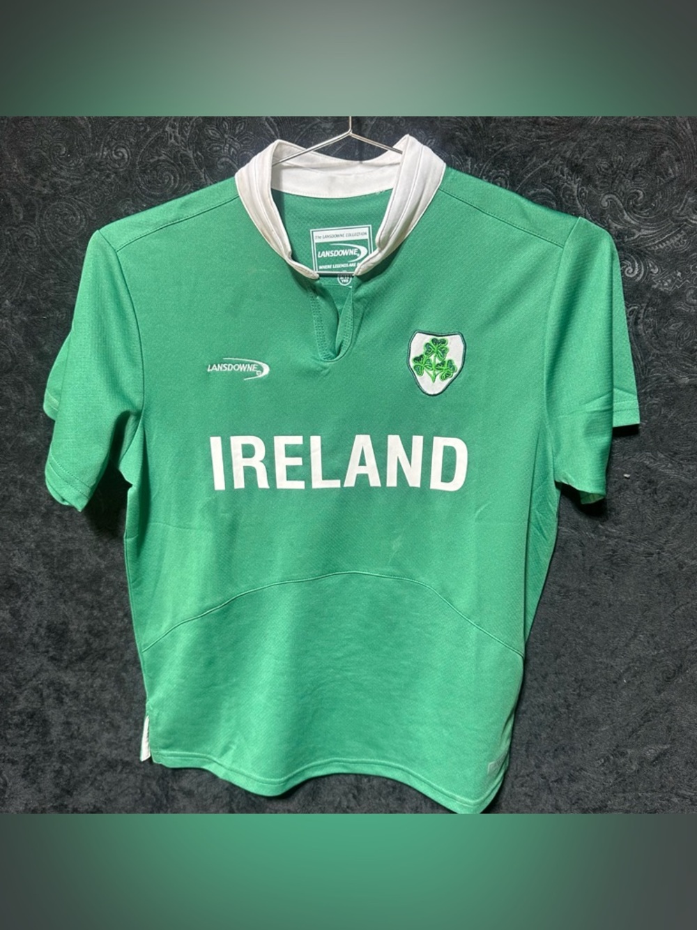 Like NEW! Ireland Lansdown 9-10 years old Green Kids Soccer Jersey SS